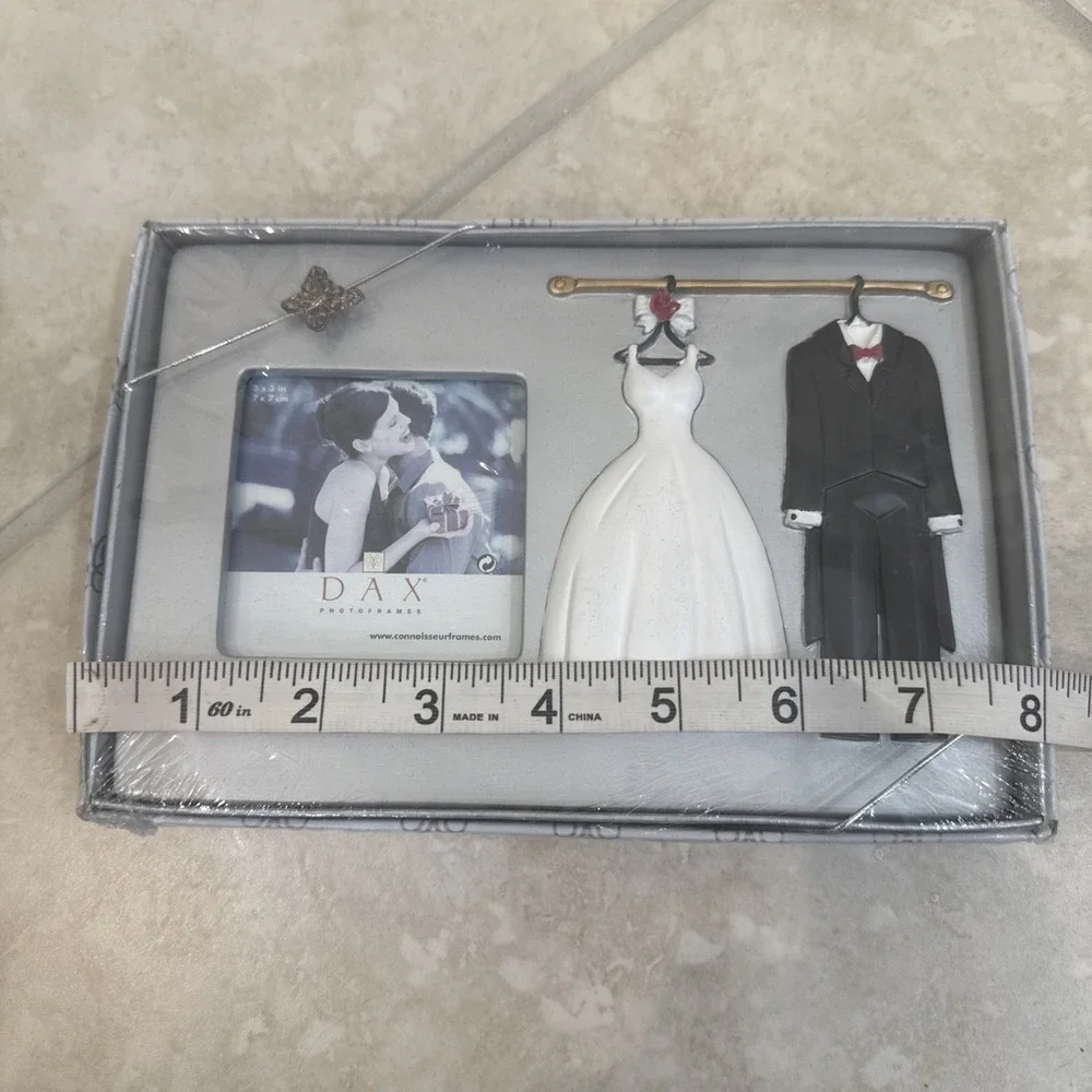 New VTG DAX Picture Frame 7.5 x 4